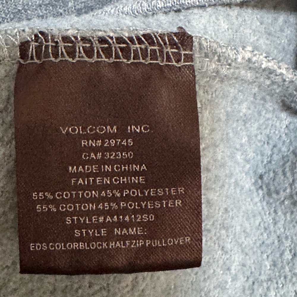 Men’s Volcom Zip-Up Hoodie - Picture 6 of 7